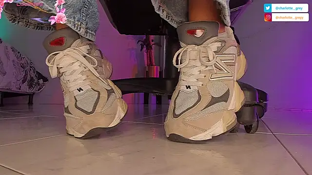 charlotte  grey online show from 10-04-25, 08:29