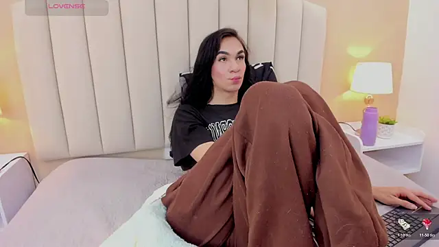 Mia thompson 19 online show from 02-03-26, 02:53