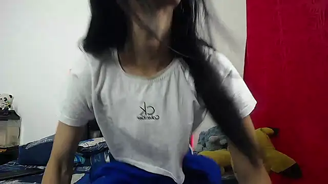 Mia thompson 19 online show from 06-29-26, 07:36