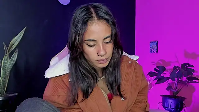 Snapshot of Juanadearco5 chatting on 02-11-25, 03:29 Juanadearco5 online show from 02-11-25, 03:29