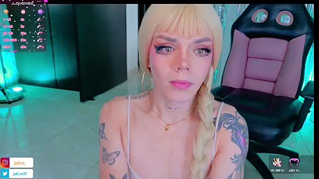 Snapshot of Chris_parker27 chatting on 02-13-25, 01:05 Chris parker27 online show from 02-13-25, 01:05