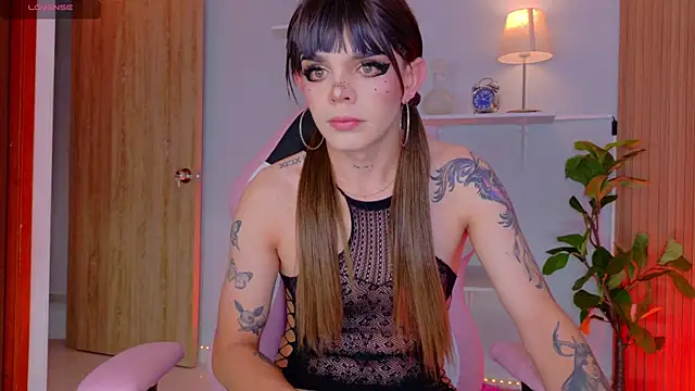 Snapshot of Chris_parker27 chatting on 02-23-26, 12:35 Chris parker27 online show from 02-23-26, 12:35