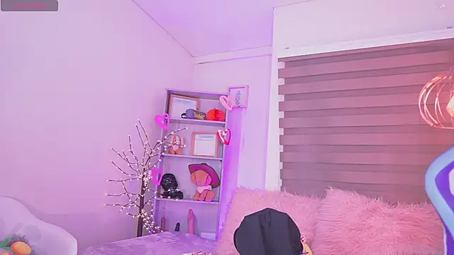 madelyn rose  online show from 09-23-25, 01:30