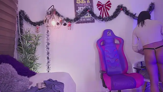 madelyn rose  online show from 12-05-25, 02:09