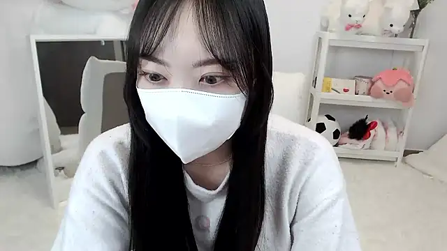momo room online show from 05-03-26, 11:16