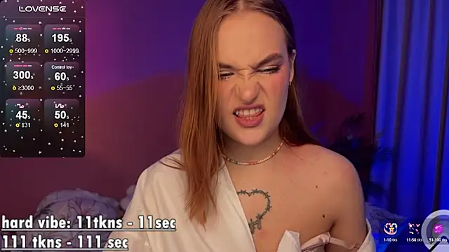 CarolineLovers online show from 03-22-25, 03:52