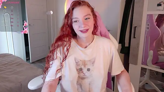 cinnabon girls online show from 10-20-25, 12:05