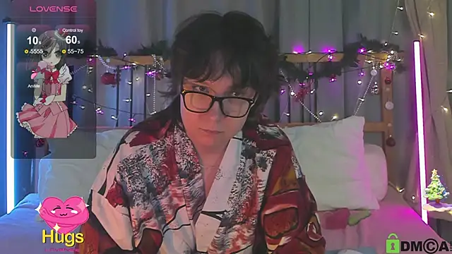 Snapshot of dreamgirllovee chatting on 12-19-24, 04:56 dreamgirllovee online show from 12-19-24, 04:56