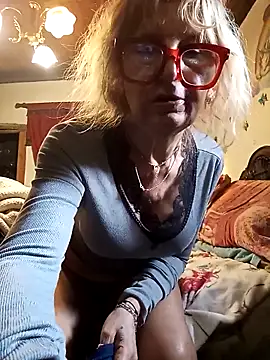 Snapshot of eva2023sexy chatting on 03-18-25, 12:58 eva2023sexy online show from 03-18-25, 12:58