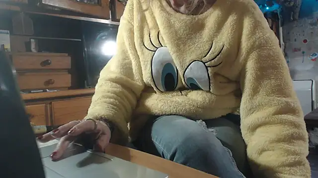 Snapshot of eva2023sexy chatting on 02-17-26, 12:01 eva2023sexy online show from 02-17-26, 12:01