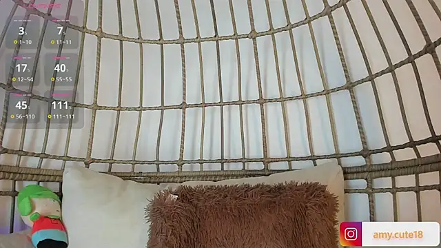 Amy-Skinny online show from 12-23-24, 04:22