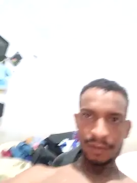 Snapshot of Ursonego chatting on 11-05-25, 11:38 Ursonego online show from 11-05-25, 11:38