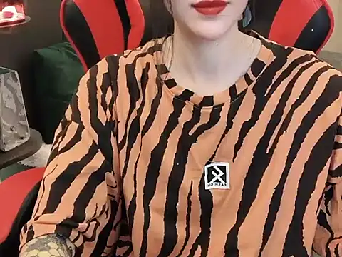 Snapshot of witch-39 chatting on 12-02-24, 03:36 witch-39 online show from 12-02-24, 03:36