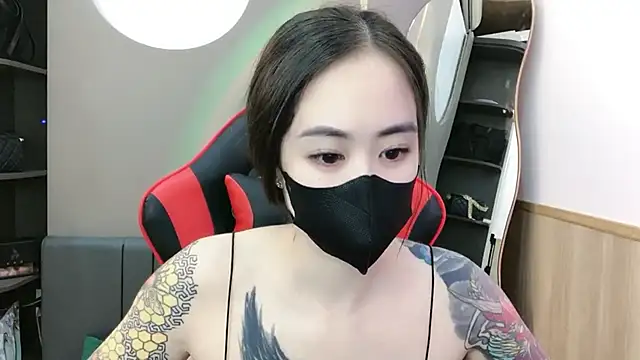 Snapshot of witch-39 chatting on 12-17-24, 03:28 witch-39 online show from 12-17-24, 03:28