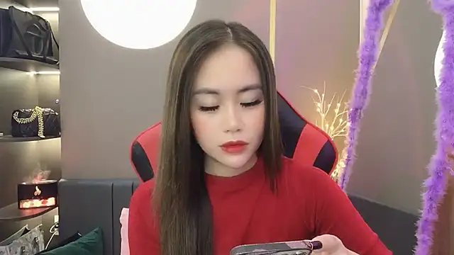 Snapshot of witch-39 chatting on 12-25-24, 06:52 witch-39 online show from 12-25-24, 06:52