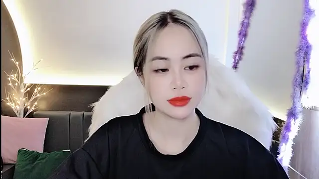 Snapshot of witch-39 chatting on 02-27-25, 08:17 witch-39 online show from 02-27-25, 08:17