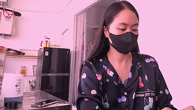 Snapshot of witch-39 chatting on 10-01-25, 05:57 witch-39 online show from 10-01-25, 05:57