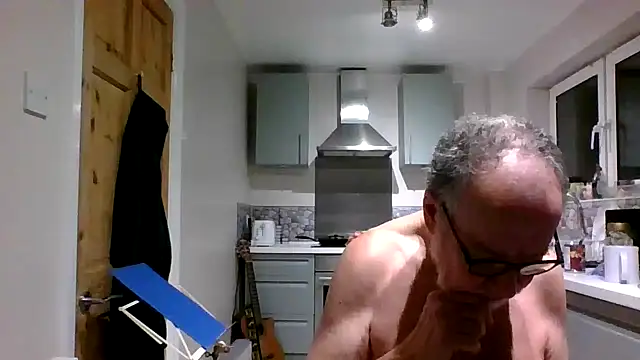 jimmybenido online show from 12-16-24, 05:22