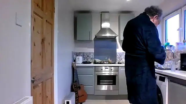 jimmybenido online show from 02-19-25, 05:16