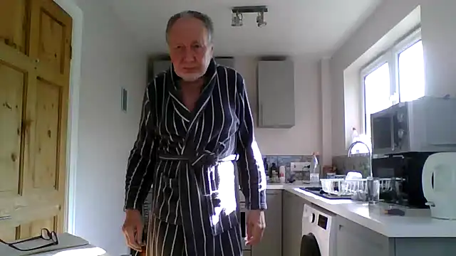 jimmybenido online show from 08-01-26, 04:50