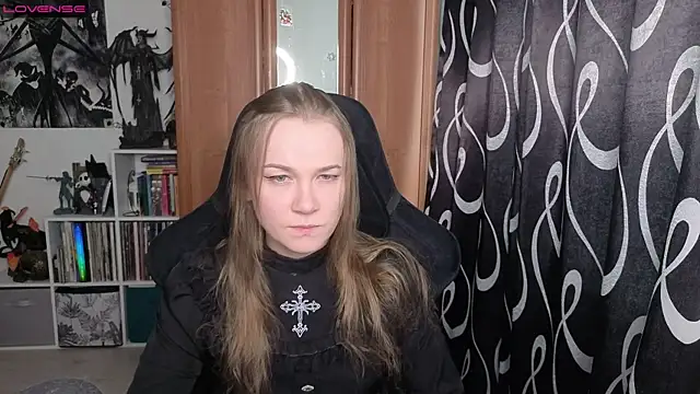 Snapshot of stellablondy chatting on 06-25-26, 01:15 stellablondy online show from 06-25-26, 01:15