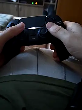 Snapshot of Killergun20 chatting on 02-17-26, 06:21 Killergun20 online show from 02-17-26, 06:21