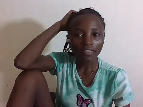 Snapshot of SexyNeedle22 chatting on 09-15-25, 07:36 SexyNeedle22 online show from 09-15-25, 07:36