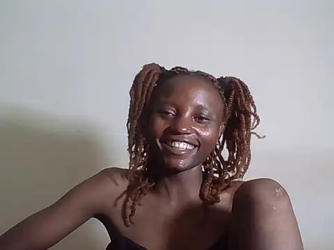 SexyNeedle22 online show from 05-21-26, 07:54