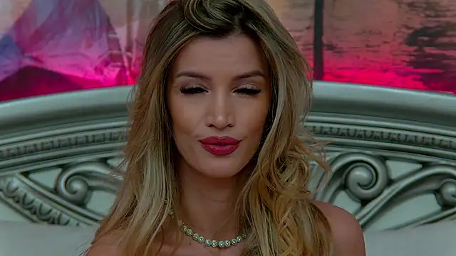 Snapshot of IvySamek chatting on 03-03-25, 12:26 IvySamek online show from 03-03-25, 12:26