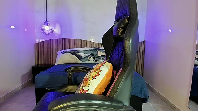 IamNayuta online show from 02-08-26, 07:50