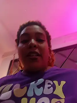 Snapshot of ELLA_KELLY chatting on 05-14-26, 11:39 ELLA KELLY online show from 05-14-26, 11:39
