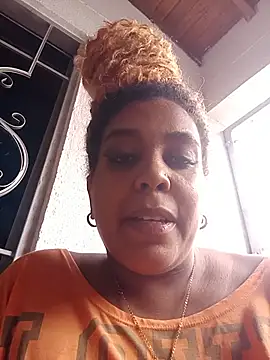 Snapshot of ELLA_KELLY chatting on 05-21-26, 02:35 ELLA KELLY online show from 05-21-26, 02:35