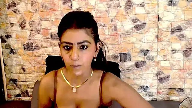 Snapshot of EroticSexyStripper chatting on 02-17-26, 05:08 EroticSexyStripper online show from 02-17-26, 05:08