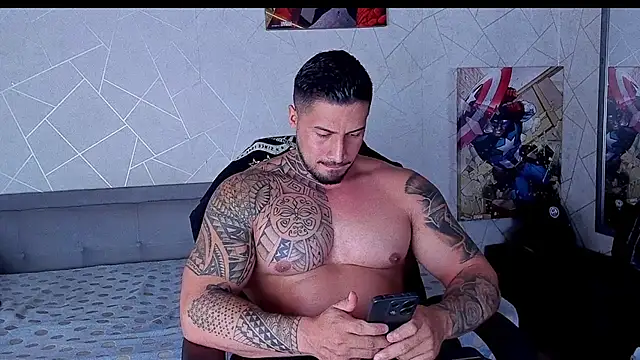 Snapshot of Cristian_Walker chatting on 06-04-26, 12:00 Cristian Walker online show from 06-04-26, 12:00