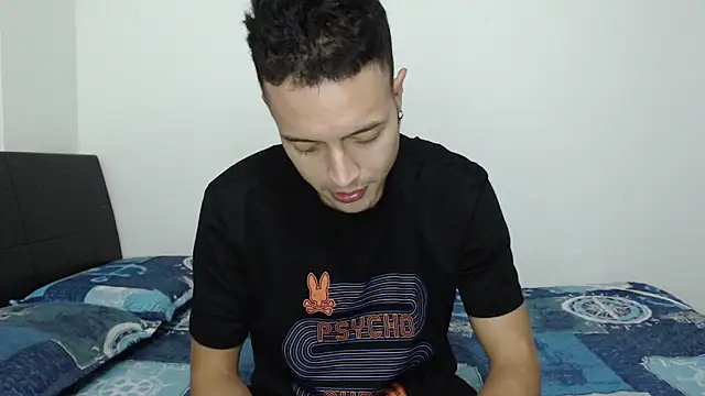 Snapshot of dimitriquiet05 chatting on 12-05-24, 03:15 dimitriquiet05 online show from 12-05-24, 03:15