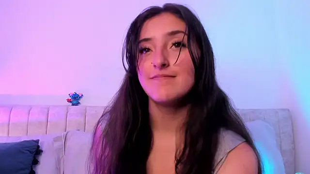 Snapshot of Kathia_Morelli chatting on 02-11-25, 06:11 Kathia Morelli online show from 02-11-25, 06:11