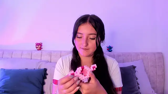 Snapshot of Kathia_Morelli chatting on 02-15-25, 02:55 Kathia Morelli online show from 02-15-25, 02:55
