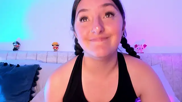 Snapshot of Kathia_Morelli chatting on 02-18-25, 02:59 Kathia Morelli online show from 02-18-25, 02:59