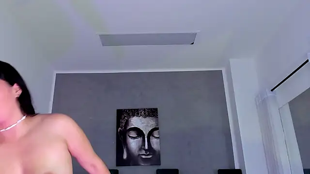 Snapshot of Kathia_Morelli chatting on 03-18-25, 11:52 Kathia Morelli online show from 03-18-25, 11:52