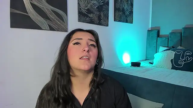 Snapshot of Kathia_Morelli chatting on 09-24-25, 11:46 Kathia Morelli online show from 09-24-25, 11:46