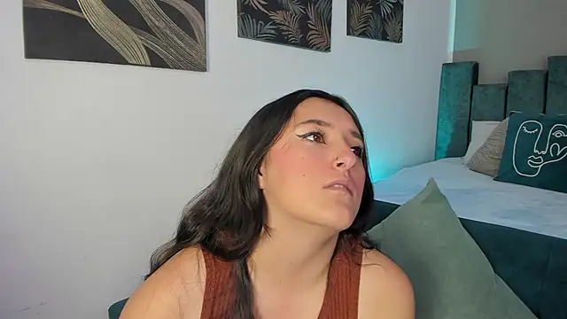 Snapshot of Kathia_Morelli chatting on 10-14-25, 11:55 Kathia Morelli online show from 10-14-25, 11:55
