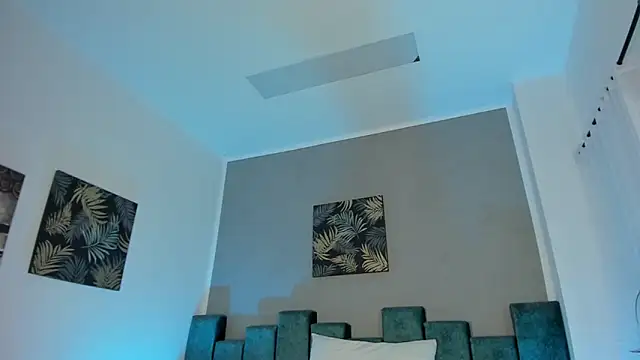 Snapshot of Kathia_Morelli chatting on 05-25-26, 11:49 Kathia Morelli online show from 05-25-26, 11:49