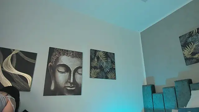 Snapshot of Kathia_Morelli chatting on 06-12-26, 11:42 Kathia Morelli online show from 06-12-26, 11:42