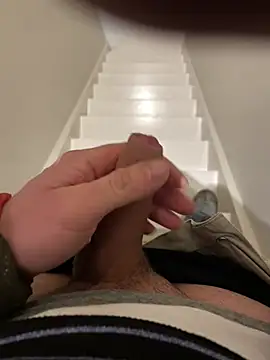 Snapshot of dimitriei chatting on 01-08-25, 07:45 dimitriei online show from 01-08-25, 07:45