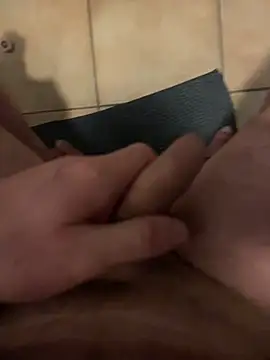 Snapshot of dimitriei chatting on 03-05-25, 05:40 dimitriei online show from 03-05-25, 05:40