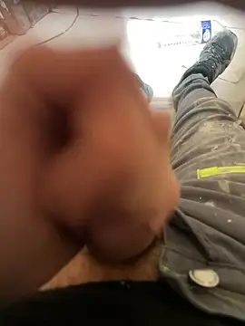 Snapshot of dimitriei chatting on 02-20-26, 08:05 dimitriei online show from 02-20-26, 08:05