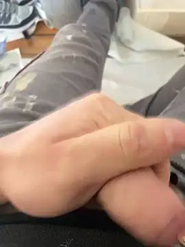 Snapshot of dimitriei chatting on 02-25-26, 08:02 dimitriei online show from 02-25-26, 08:02