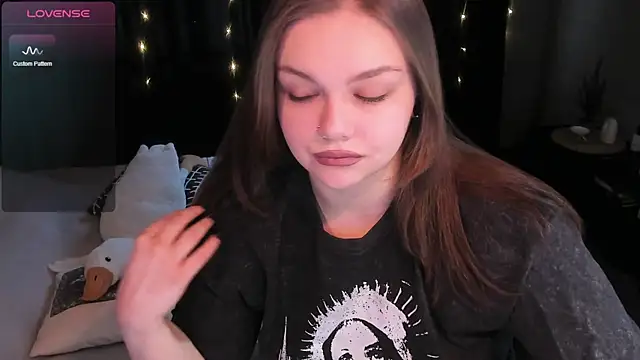 EvaBae online show from 12-20-24, 10:16