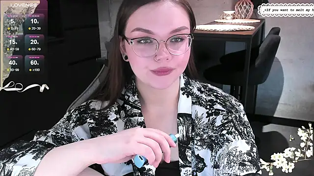 EvaBae online show from 01-24-25, 09:39