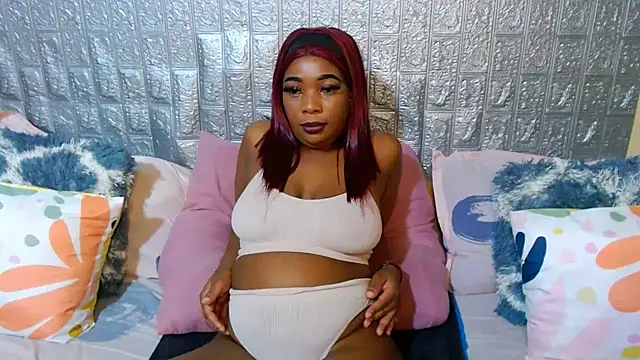 Snapshot of Foxy_African chatting on 11-04-25, 03:05 Foxy African online show from 11-04-25, 03:05